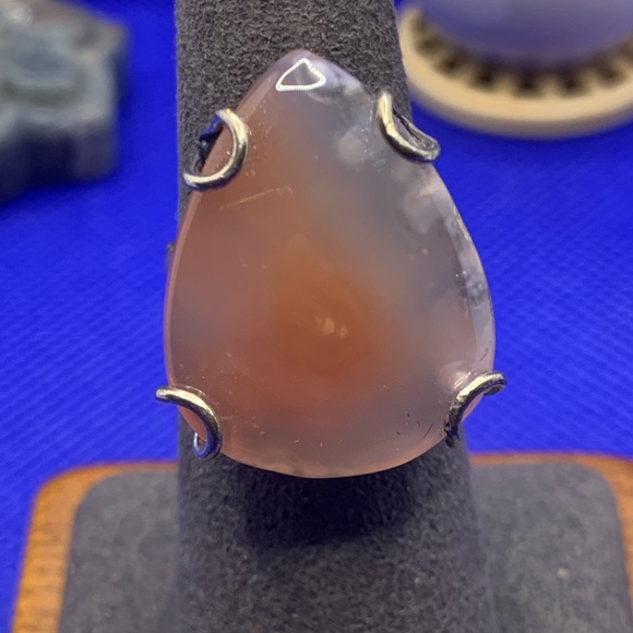 Sweet Peach Chalcedony Ring! .925 Sterling Silver Overlay, Size 5.75 - Picture 5 of 13